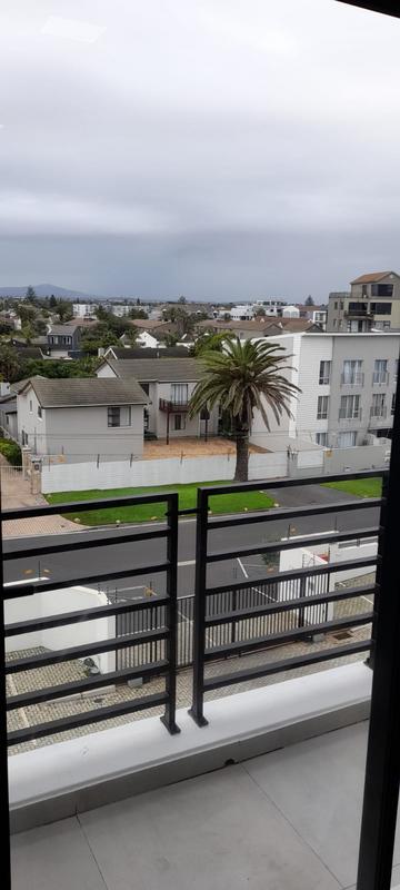 To Let 2 Bedroom Property for Rent in Blouberg Beachfront Western Cape